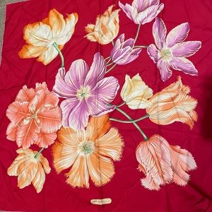 Salvatore Ferragamo silk scarf NWT